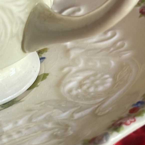 BEAUTIFUL ANTIQUE PAIR OF FLORAL DEMITASSE TEACUPS AND SAUCERS - Picture 2 of 12